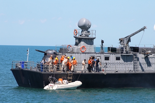 Chiến hạm Nga “luyện binh” trên biển Caspi